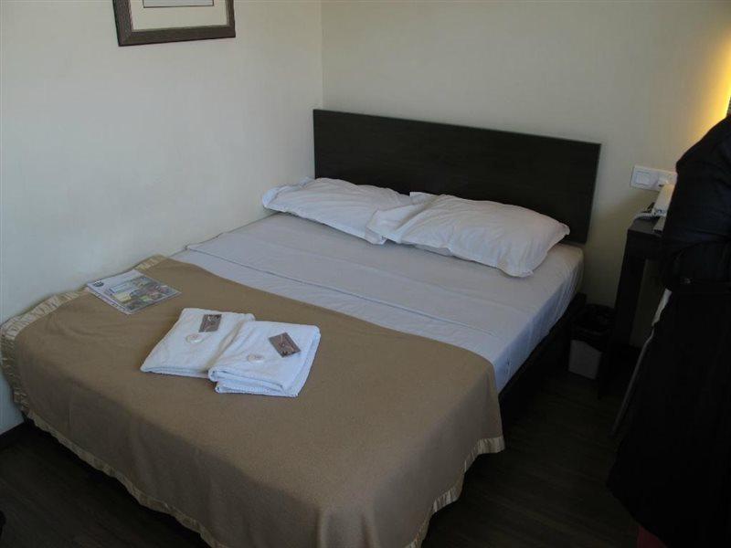 So Hotel George Town Exteriör bild