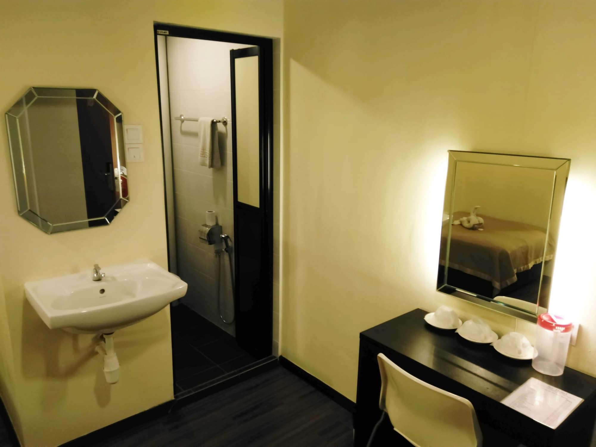 So Hotel George Town Exteriör bild